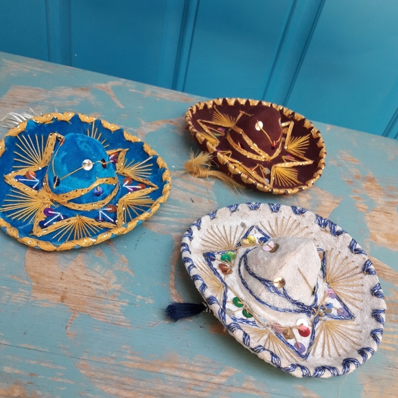 Hats 3 handmade sombreros Miniature  Mexican Hats Christmas Decorations Velvet - Picture 2 of 8